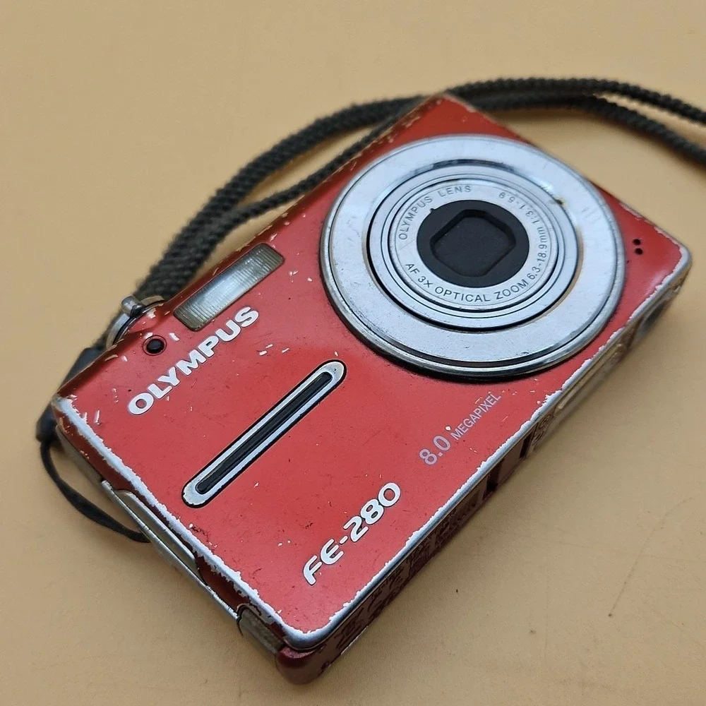 Olympus FE-280 8.0MP Digital Camera Red UNTESTED AS IS FOR PARTS